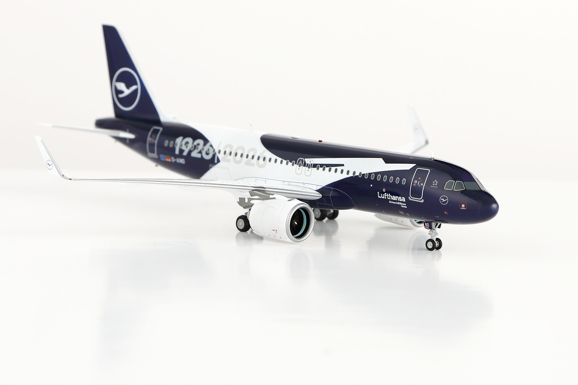 Lufthansa A320neo "100th Anniversary" D-AIND – Scale 1:200 Diecast Model – SQ wings L2353/L2353FD