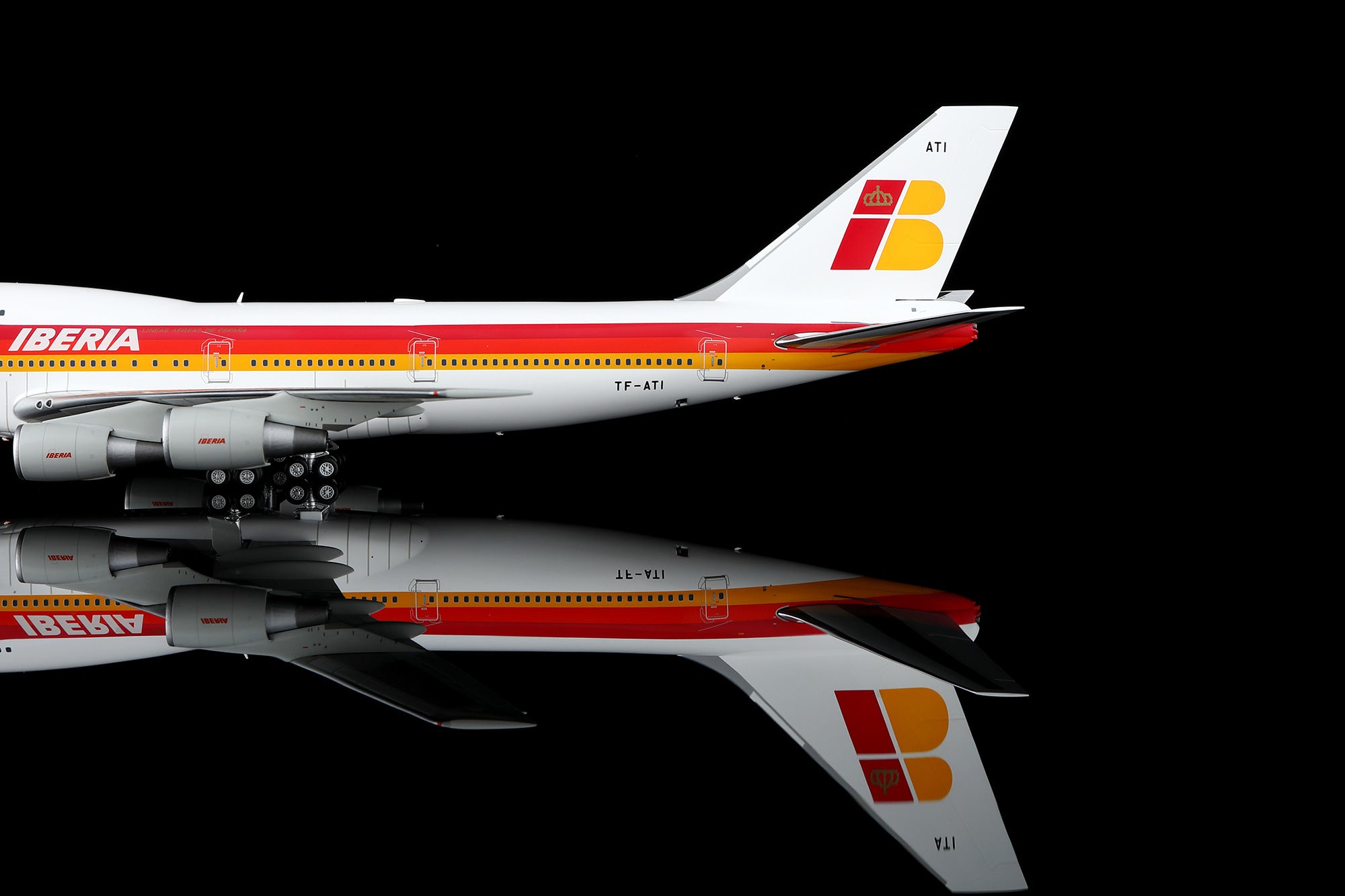 Iberia B747-300 TF-ATI – Scale 1:200 Diecast Model – SQ wings L2120/L2120FD - Gallery 7