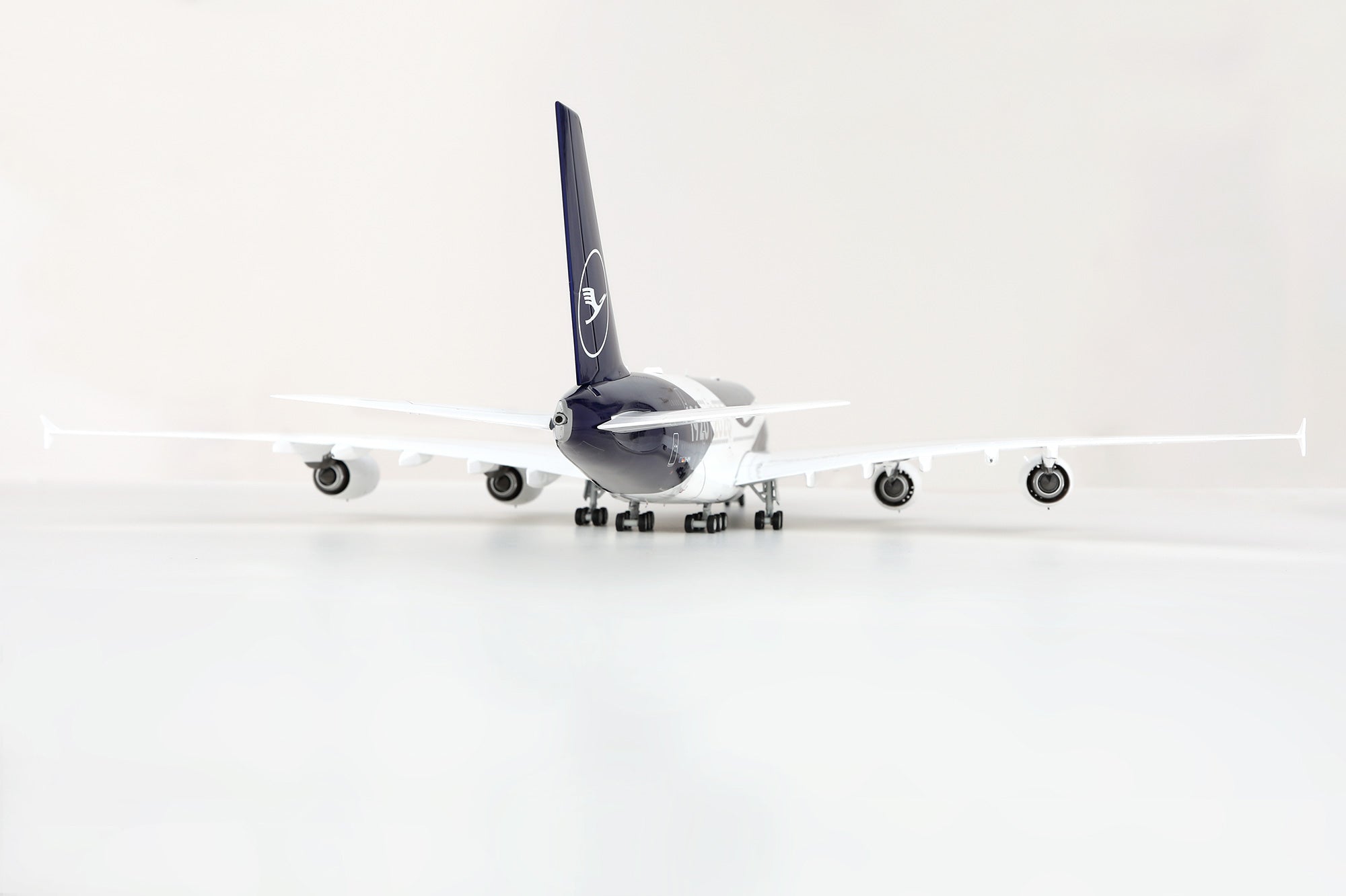 Lufthansa A380 "100th Anniversary" D-AIMH – Scale 1:200 Diecast Model – SQ wings L2350 - Gallery 9