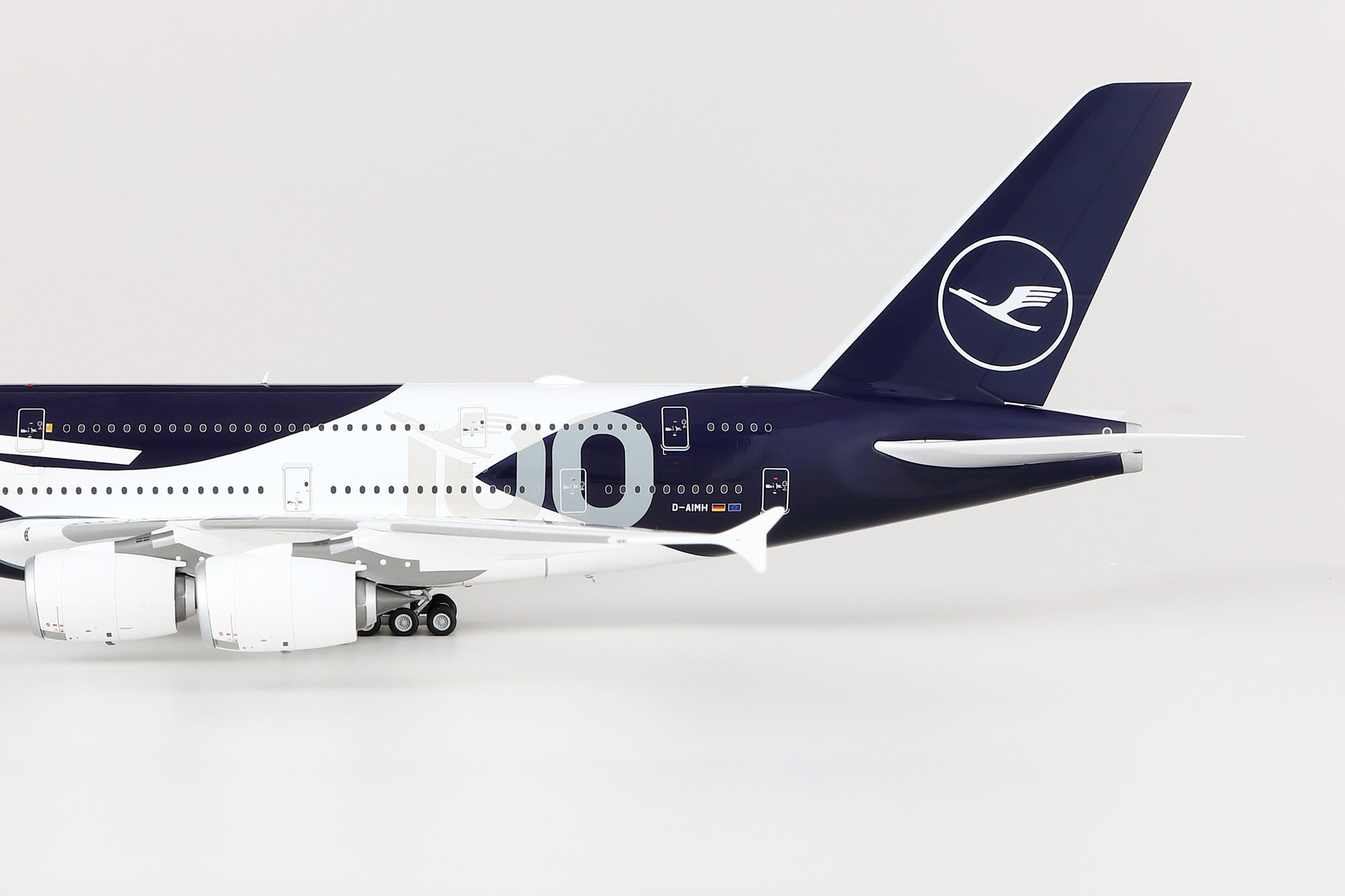 Lufthansa A380 "100th Anniversary" D-AIMH – Scale 1:200 Diecast Model – SQ wings L2350 - Gallery 4