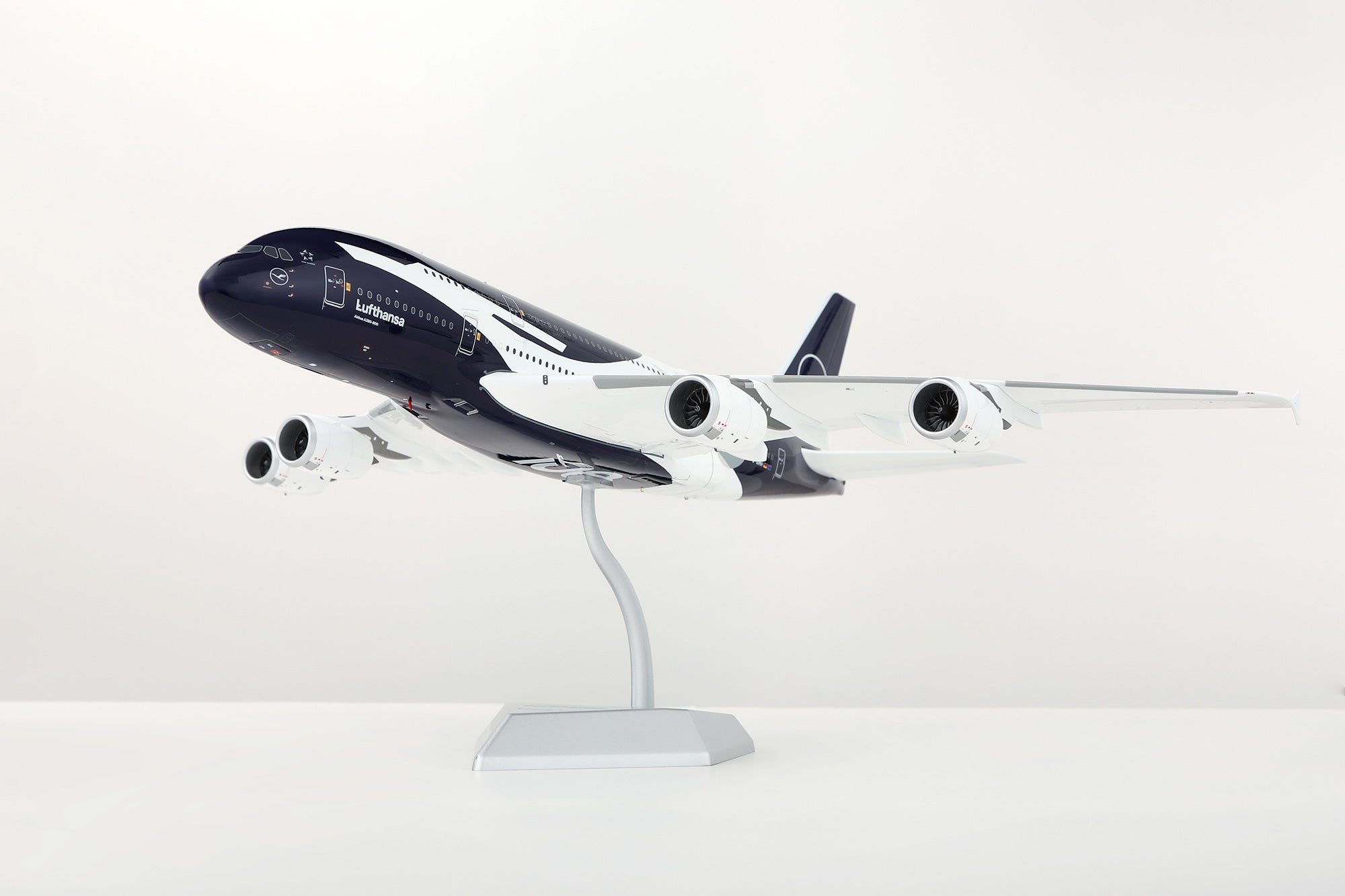 Lufthansa A380 "100th Anniversary" D-AIMH – Scale 1:200 Diecast Model – SQ wings L2350 - Gallery 1