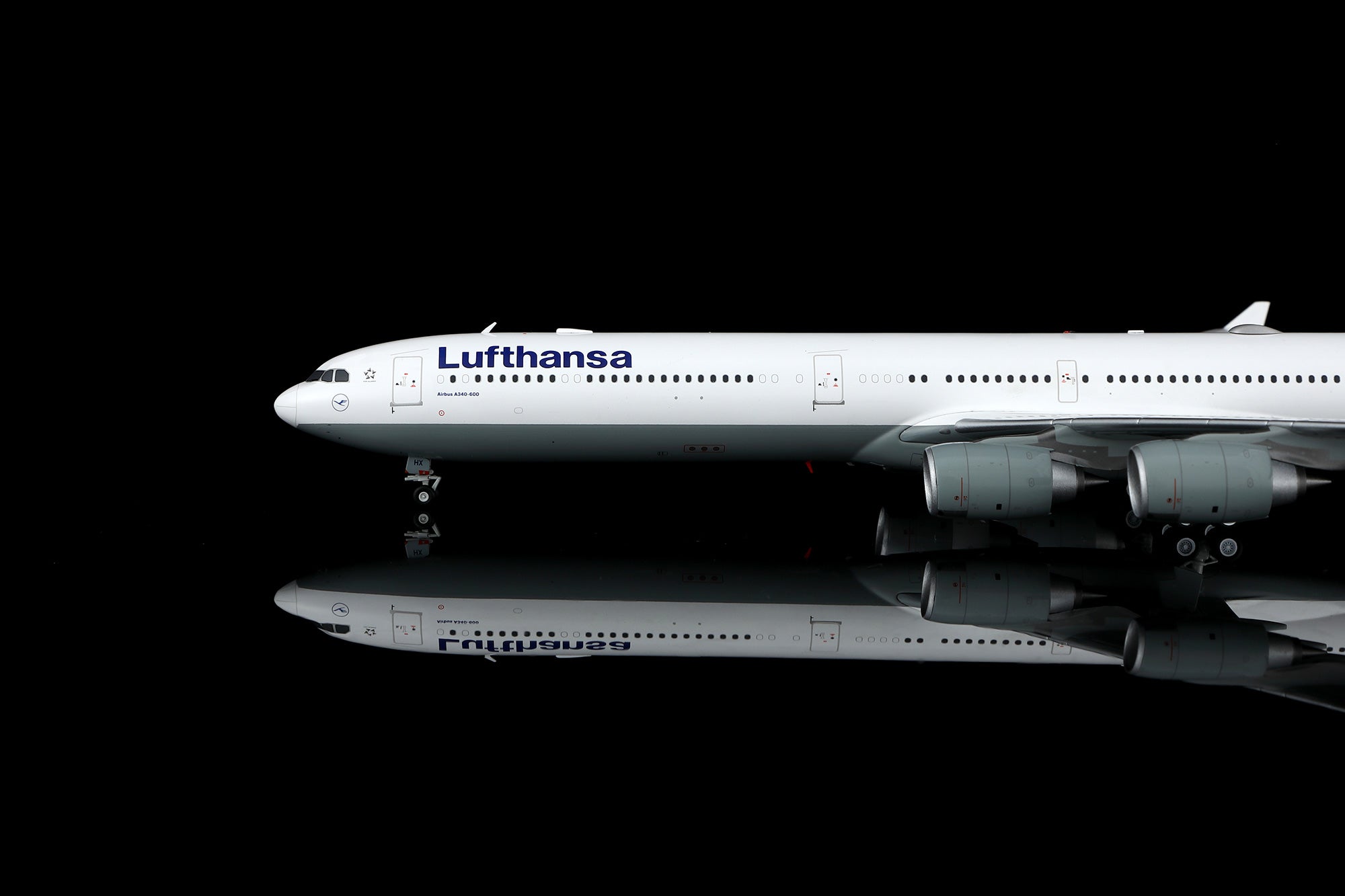 Lufthansa A340-600 D-AIHX – Scale 1:200 Diecast Model – SQ wings L2293 - Gallery 4