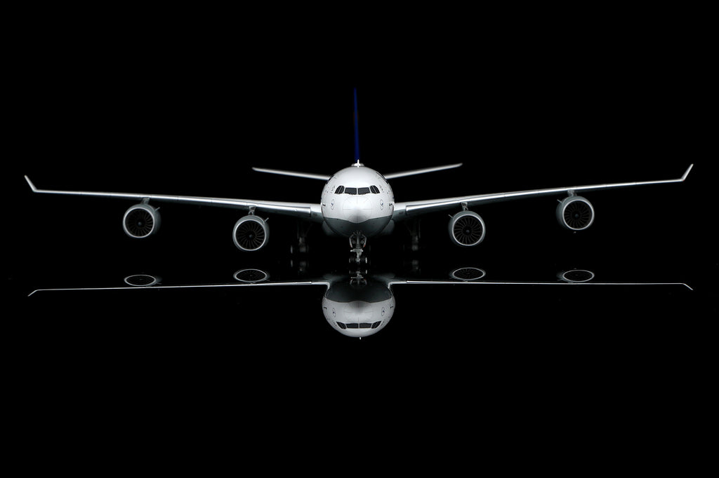 Lufthansa A340-600 D-AIHX – Scale 1:200 Diecast Model – SQ wings L2293