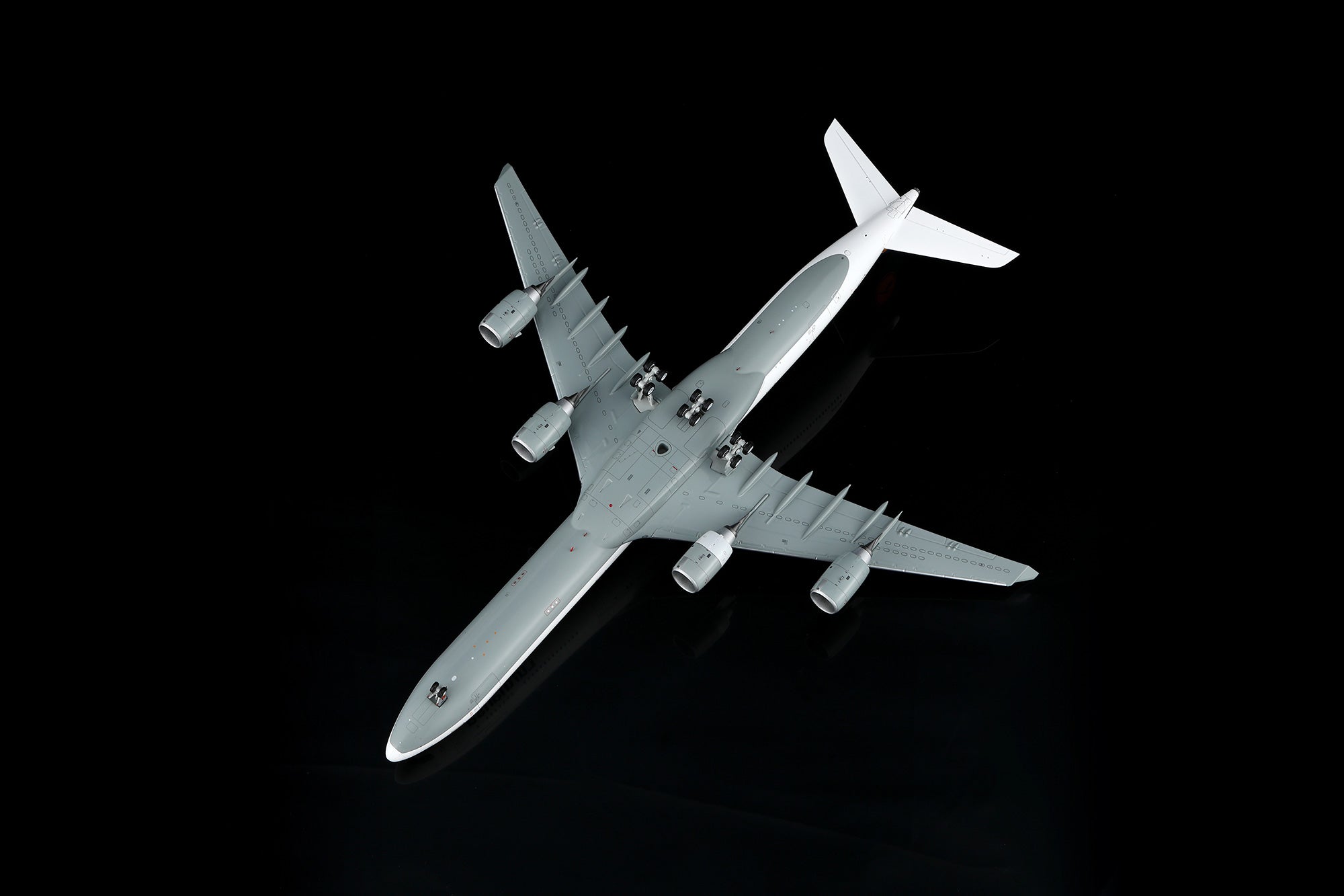 Lufthansa A340-600 D-AIHX – Scale 1:200 Diecast Model – SQ wings L2293