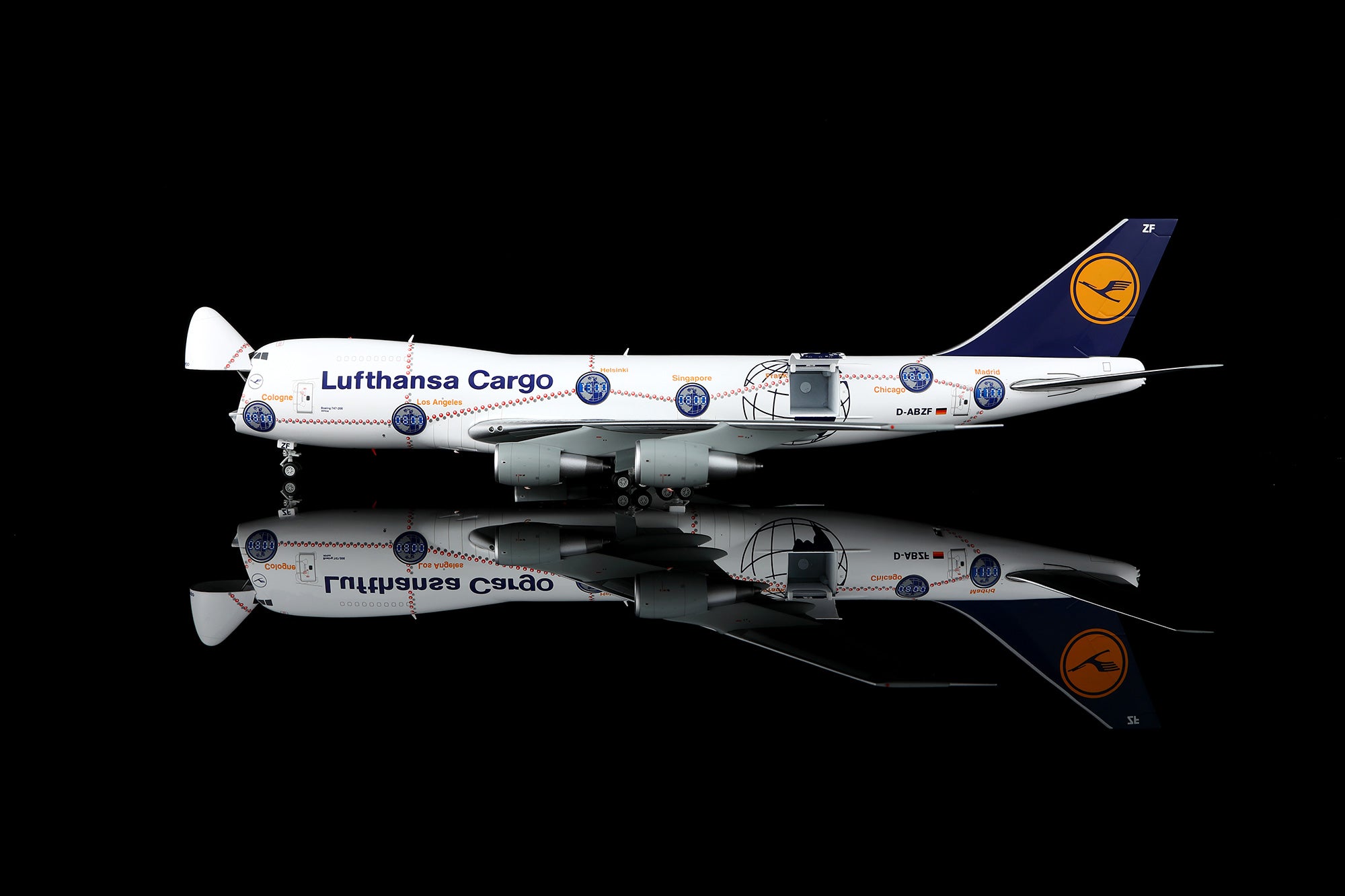 Lufthansa Cargo B747-200F D-ABZF – Scale 1:200 Diecast Model – SQ wings L2186/L2186C