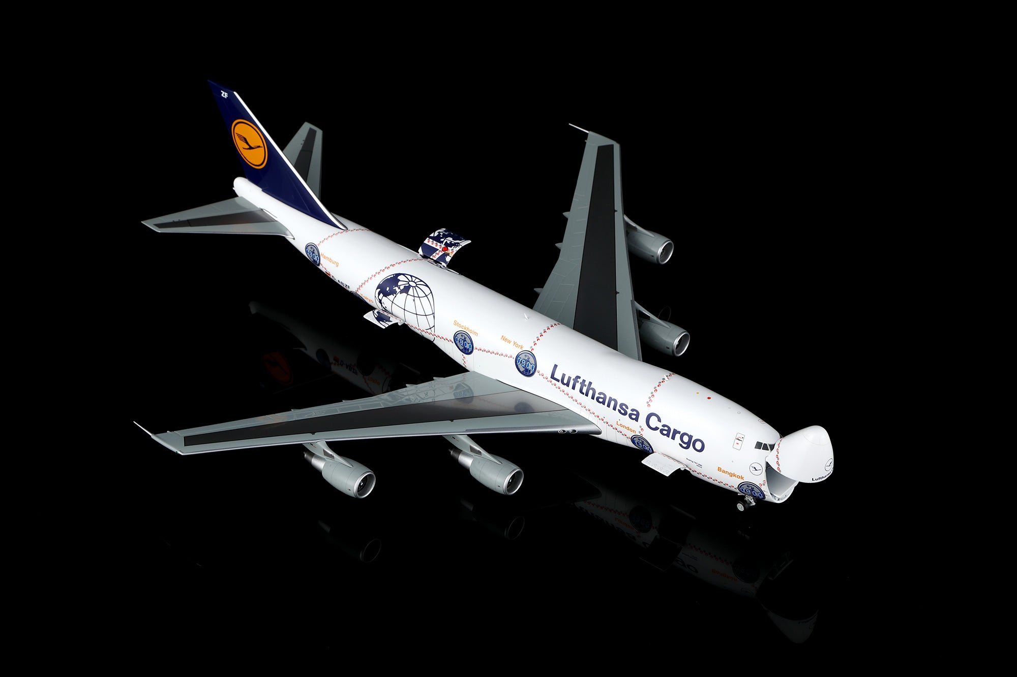 Lufthansa Cargo B747-200F D-ABZF – Scale 1:200 Diecast Model – SQ wings L2186/L2186C
