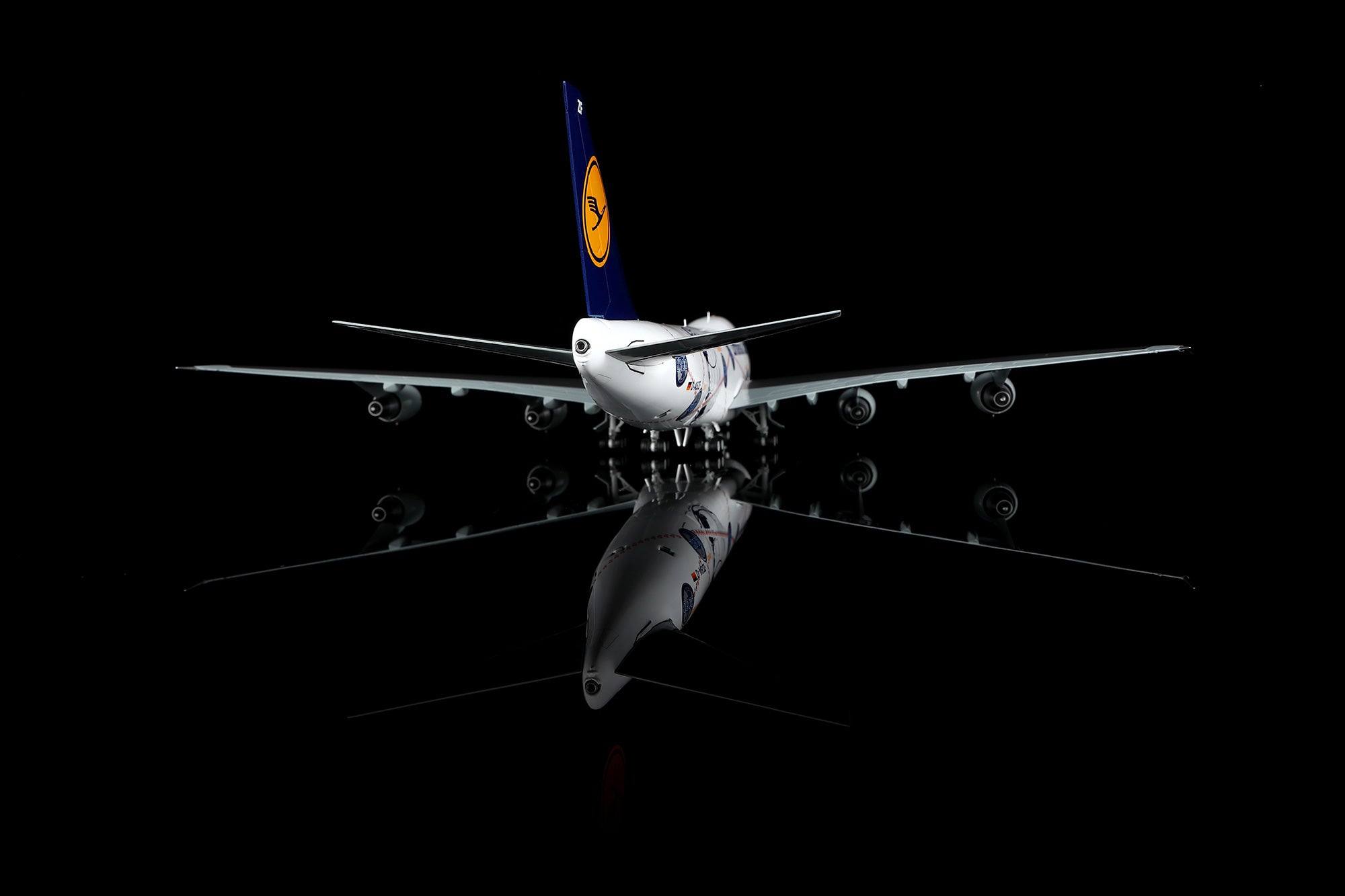 Lufthansa Cargo B747-200F D-ABZF – Scale 1:200 Diecast Model – SQ wings L2186/L2186C