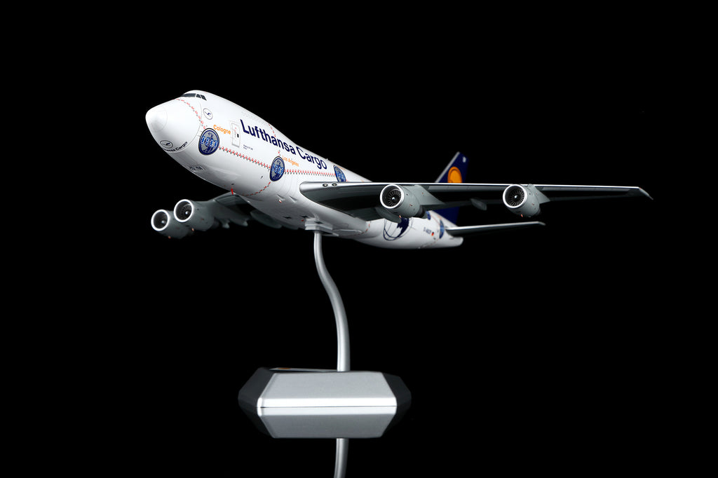 Lufthansa Cargo B747-200F D-ABZF – Scale 1:200 Diecast Model – SQ wings L2186/L2186C