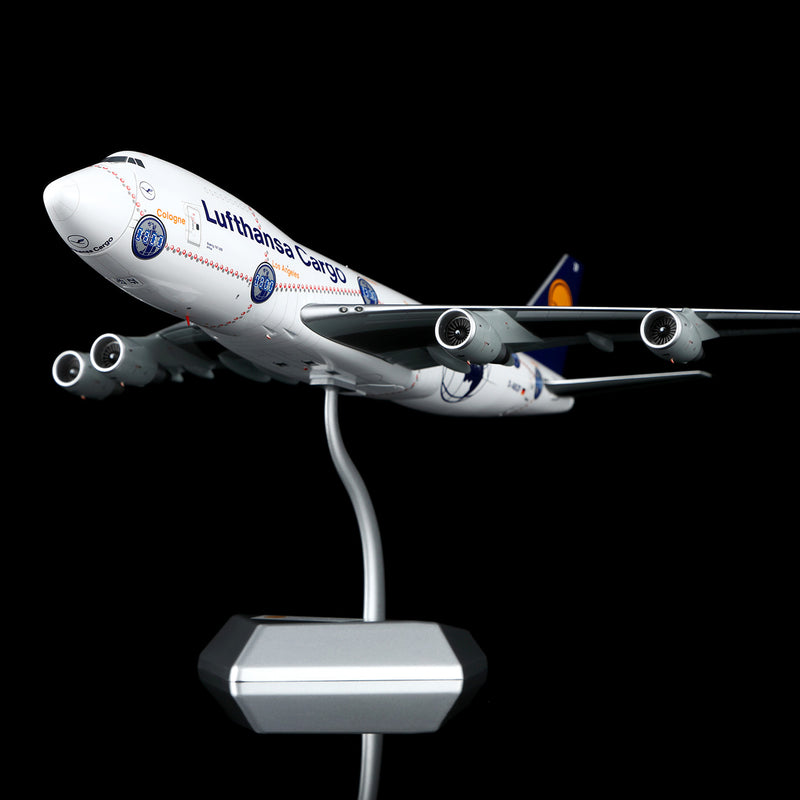 Lufthansa Cargo B747-200F D-ABZF – Scale 1:200 Diecast Model – SQ wings L2186/L2186C - Image 4