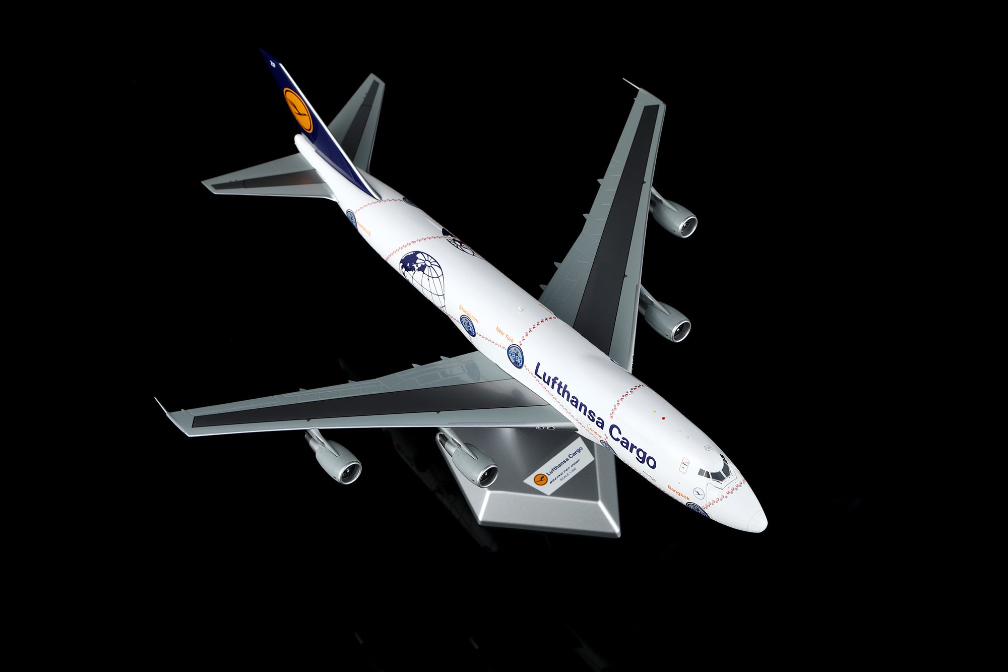 Lufthansa Cargo B747-200F D-ABZF – Scale 1:200 Diecast Model – SQ wings L2186/L2186C