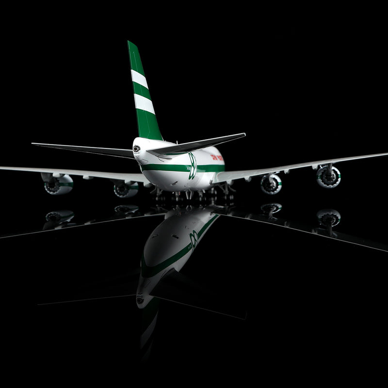 Cathay Pacific B747-8F "80th Anniversary Retro" B-LJE – Scale 1:200 Diecast Model – SQ wings L2337/L2337FD/L2337C - Image 9