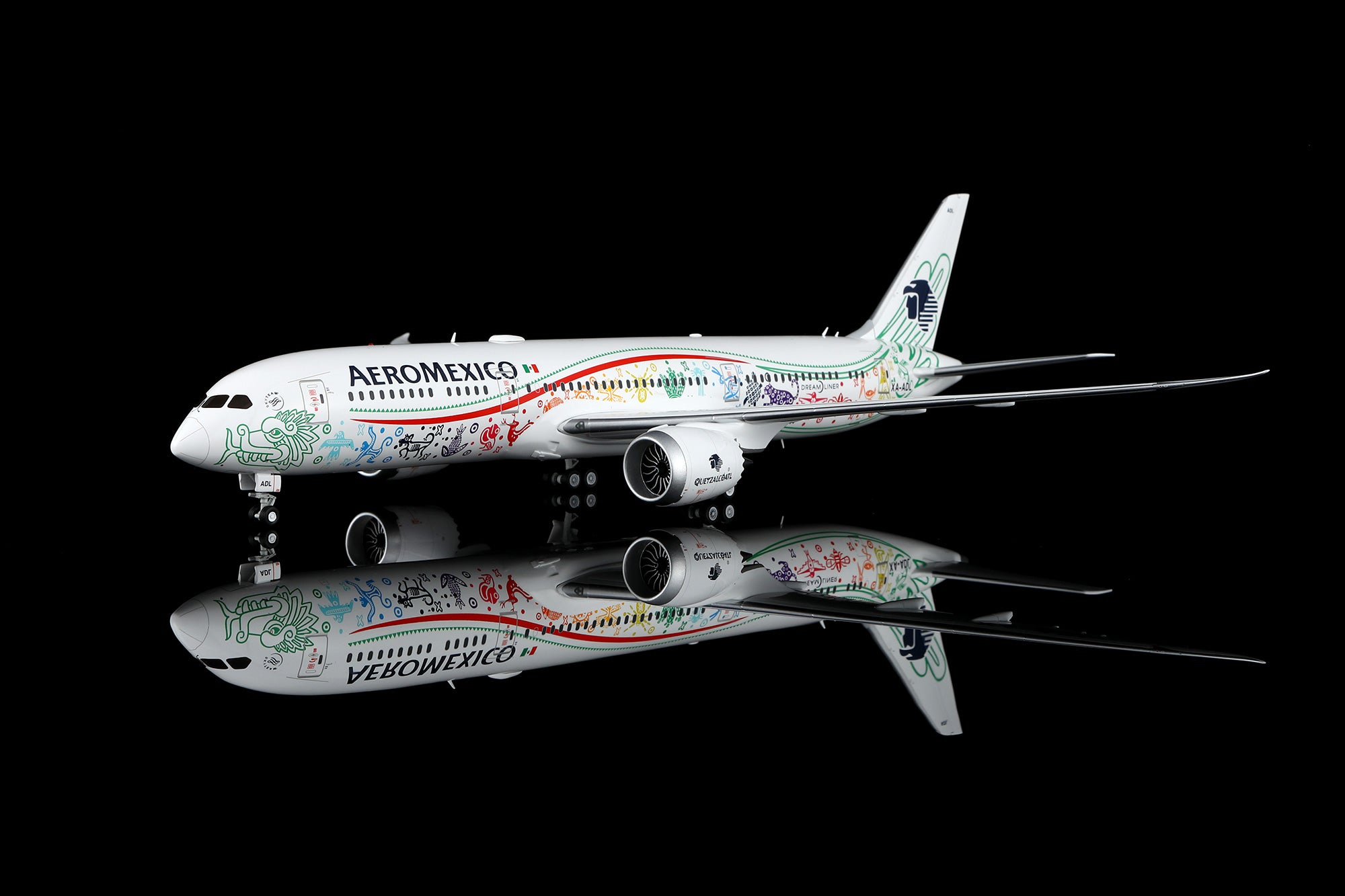Aeroméxico B787-9 "Quetzalcóatl" XA-ADL – Scale 1:200 Diecast Model – SQ wings L2273