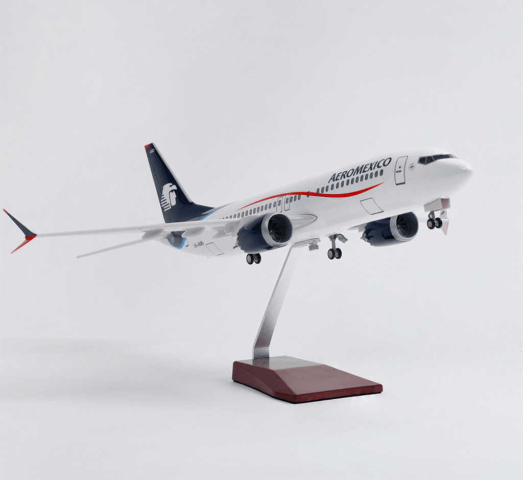 Boeing 737 MAX Aeroméxico – Maßstab 1:80 (47 cm / 18,5 Zoll)