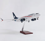 Boeing 737 MAX Aeroméxico – Scale 1:80 (47 cm / 18.5 in)
