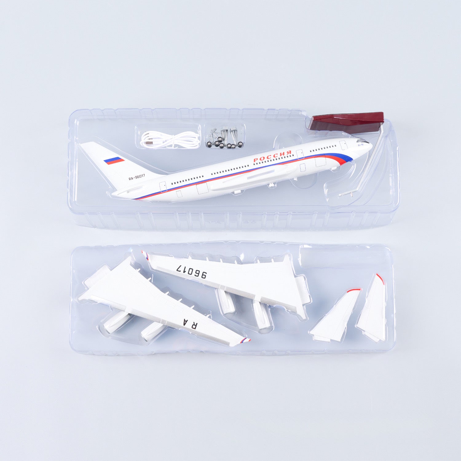 Avión presidencial de Rusia Ilyushin Il-96-300 1:120 – 46 cm / 18.1 in – Luces LED - Gallery 6