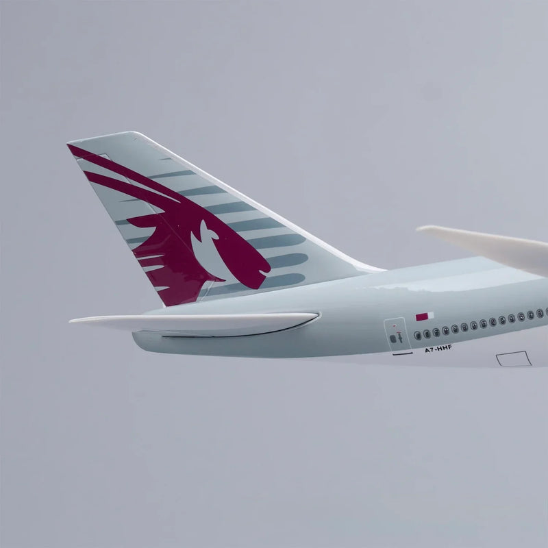 B747 QATAR - SCALE 1/150 - 47CM - 18.5 IN - AIRPLANE MODEL - Image 6