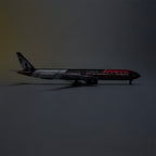 Qatar Airways Boeing 777-300ER Formula 1 Special Livery 1:135 – 47 cm / 18.5 in – LED Lights