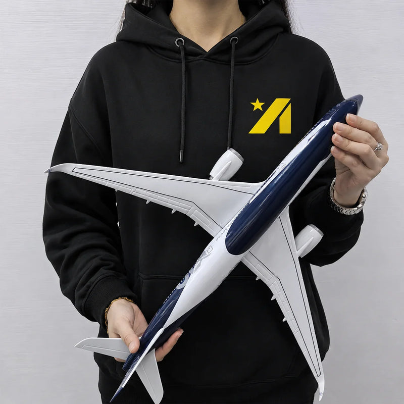 Lufthansa Airbus A350-900 "Centennial 1926–2026" – 47 cm / 18.5 in – Voice-Activated LED Display Model - Image 8