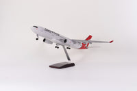 A330 Qantas- scale 1/135 - 47cm - 18.5 in - Airplane Model