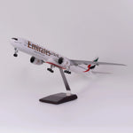 Boeing 777 Emirates – Scale 1:157 (47 cm / 18.5 in) - Thumbnail 7