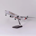 Boeing 777 Emirates – Scale 1:157 (47 cm / 18.5 in) - Thumbnail 2