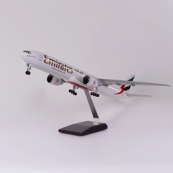 Boeing 777 Emirates – Scale 1:157 (47 cm / 18.5 in) - Secondary