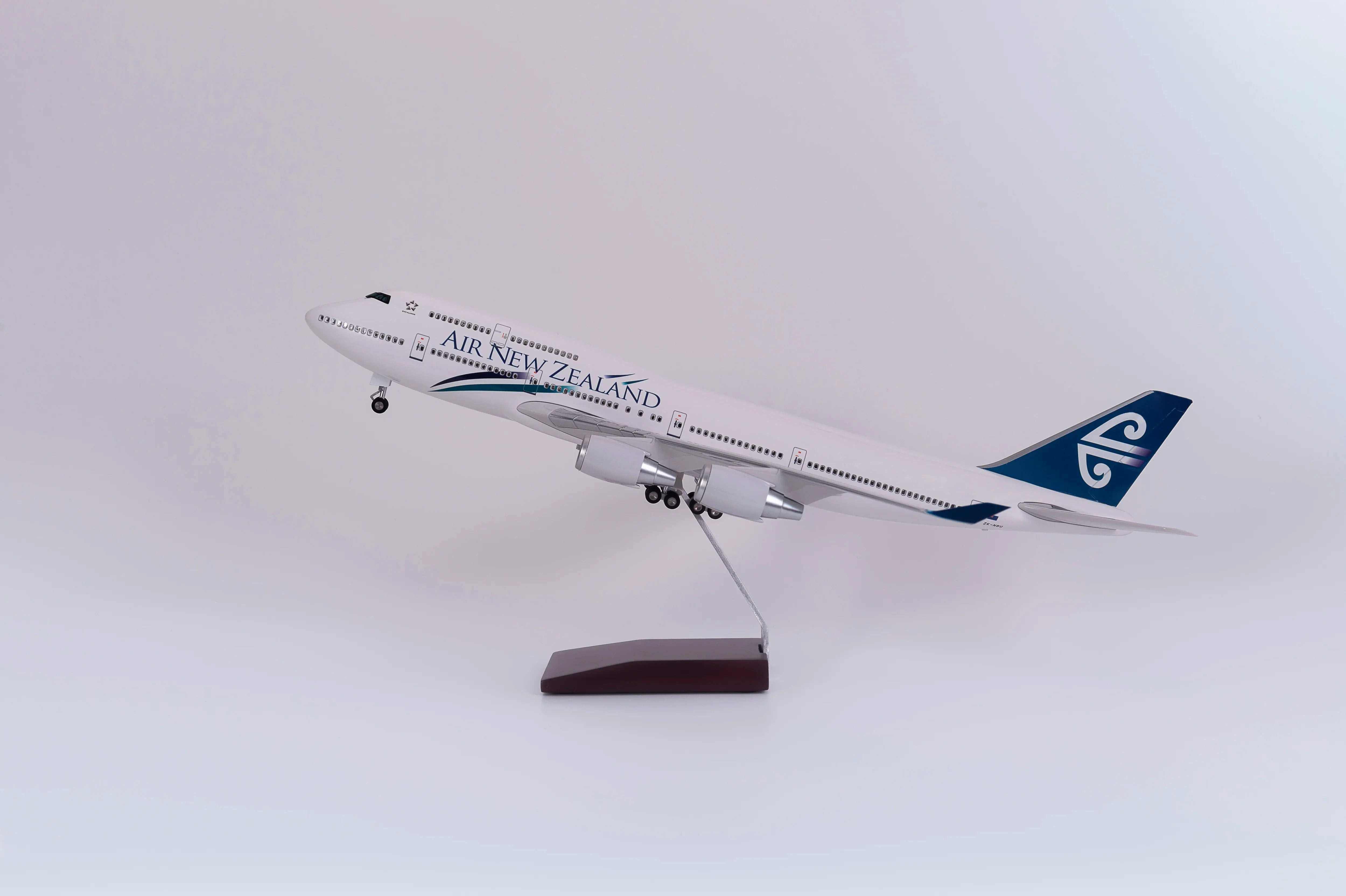 ●ボーイング747 スケール1/150=約47cm美品 B747 Air New Zealand - Scale 1/150 - 47cm - 18.5in - Airplane