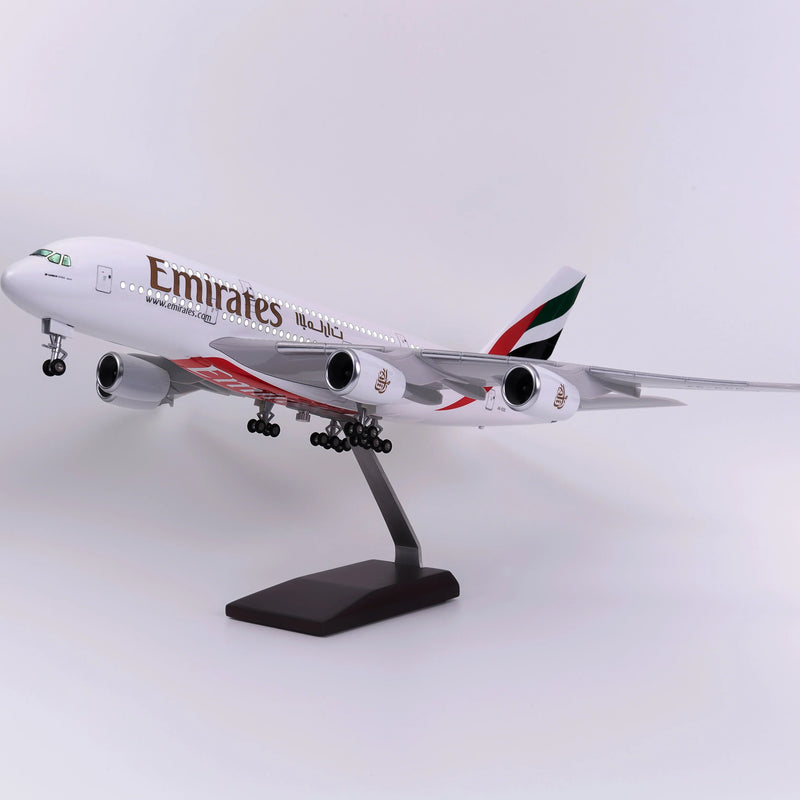 Airbus A380 Emirates 1:160 – 47 cm / 18.5 in – LED Lights - Image 3