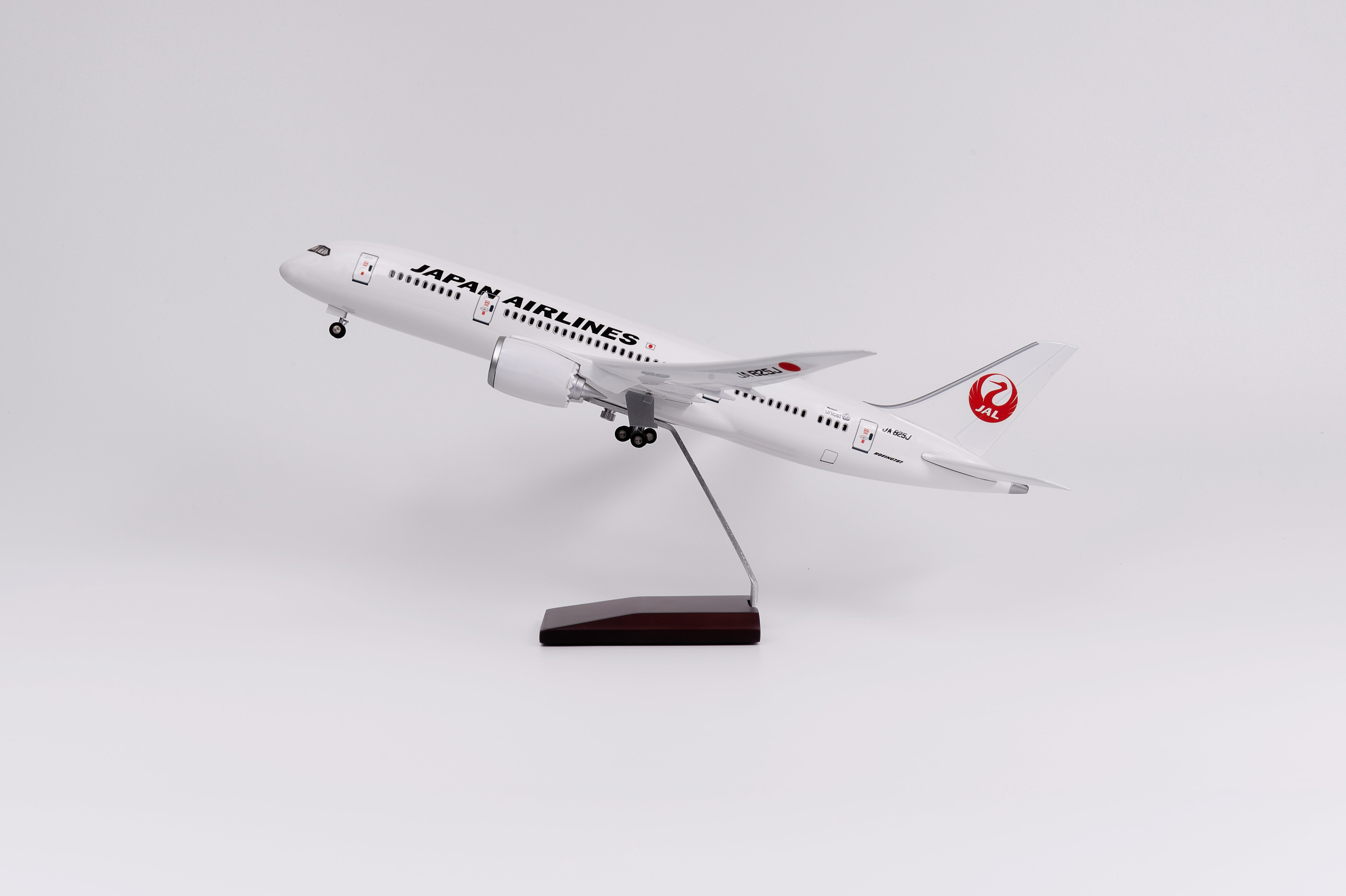 B787 Japan Airlines Dreamliner - Scale 1/130 - 43cm - 16.9 in