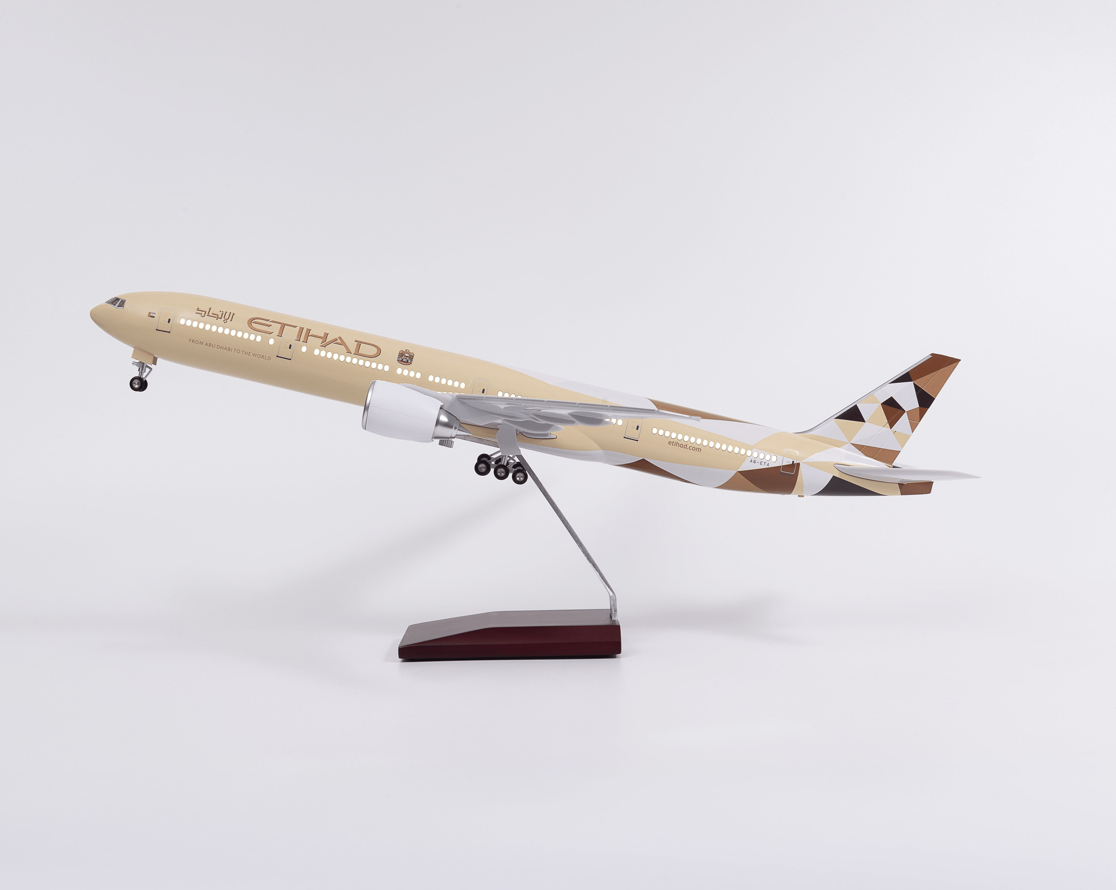 طائرة الاتحاد B777 - مقياس 1/157 - 47 سم - 18.5 بوصة - نموذج طائرة