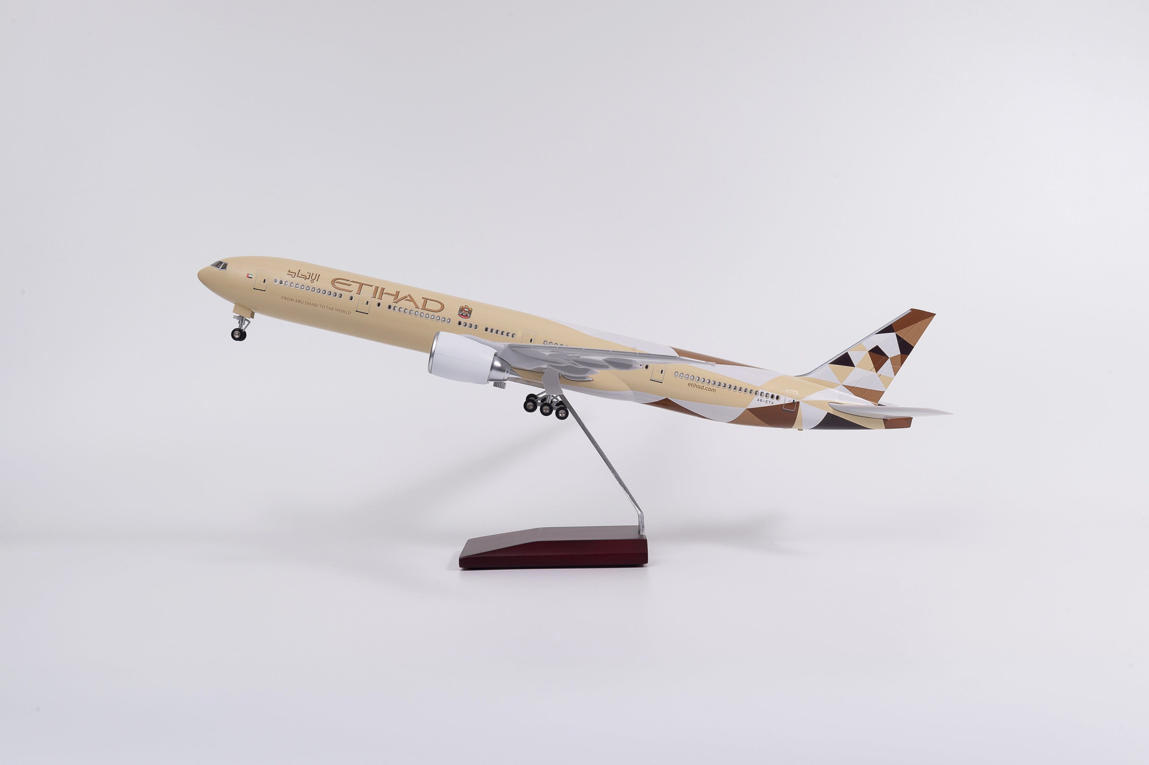 طائرة الاتحاد B777 - مقياس 1/157 - 47 سم - 18.5 بوصة - نموذج طائرة