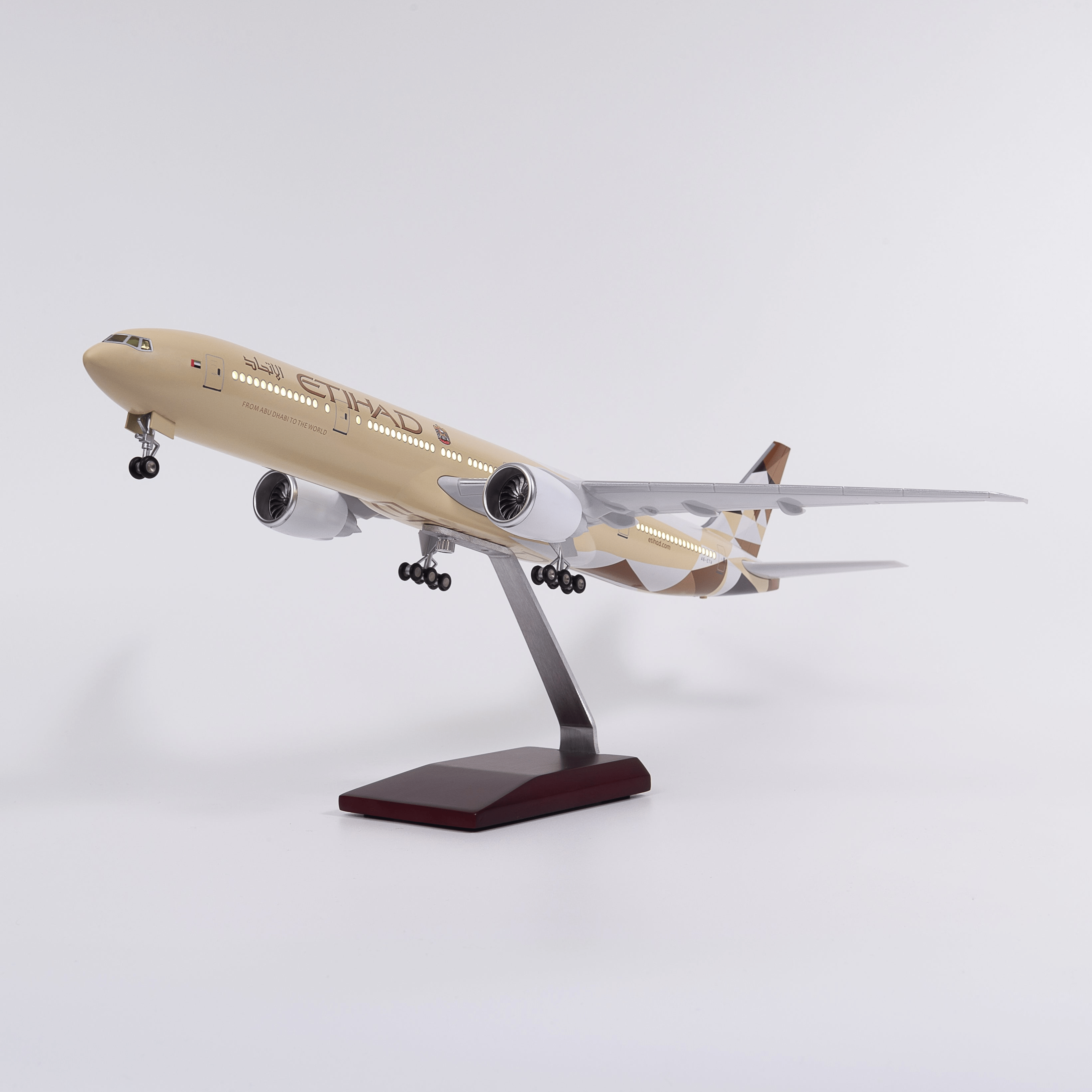 طائرة الاتحاد B777 - مقياس 1/157 - 47 سم - 18.5 بوصة - نموذج طائرة