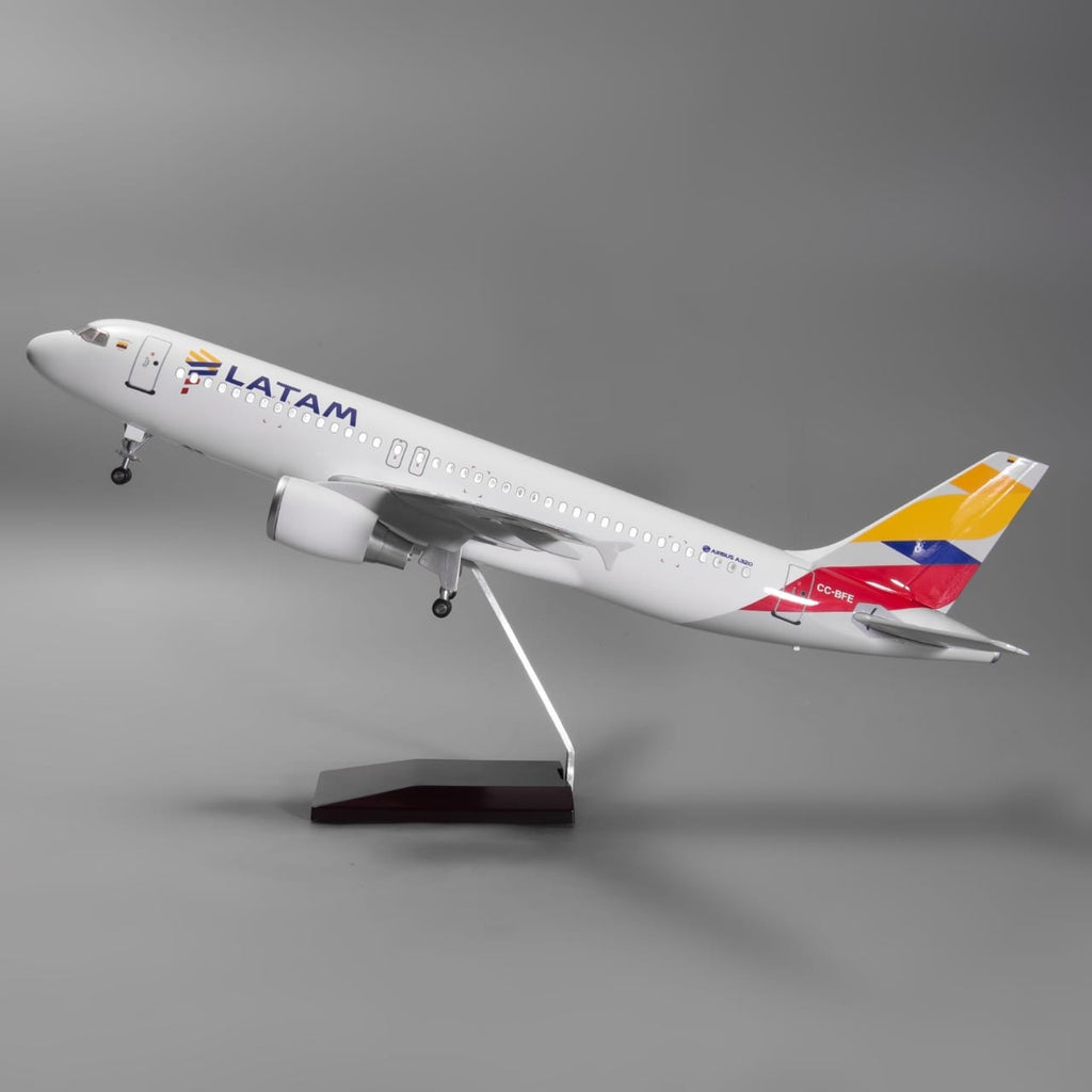 LATAM A320 - Bandera de Colombia - Edición especial - 47 cm - LED