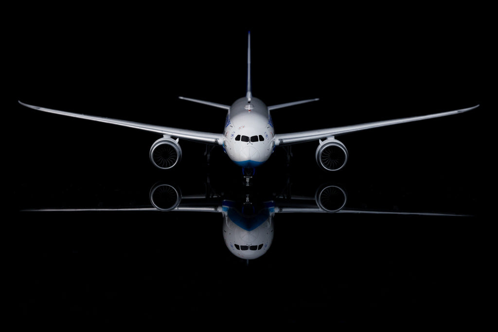 Xiamen Airlines Boeing 787-8 B-2760 – Scale 1:200 – SQ Wings – 28.3 cm
