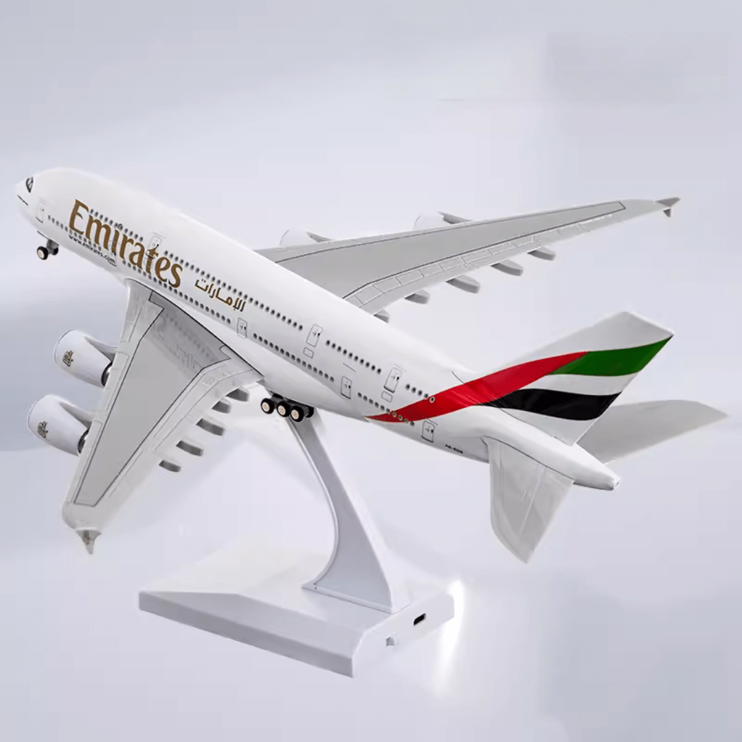 A380 Emirates - 30 cm - 11,8 pulgadas - LED y sonido - Modelo de avión