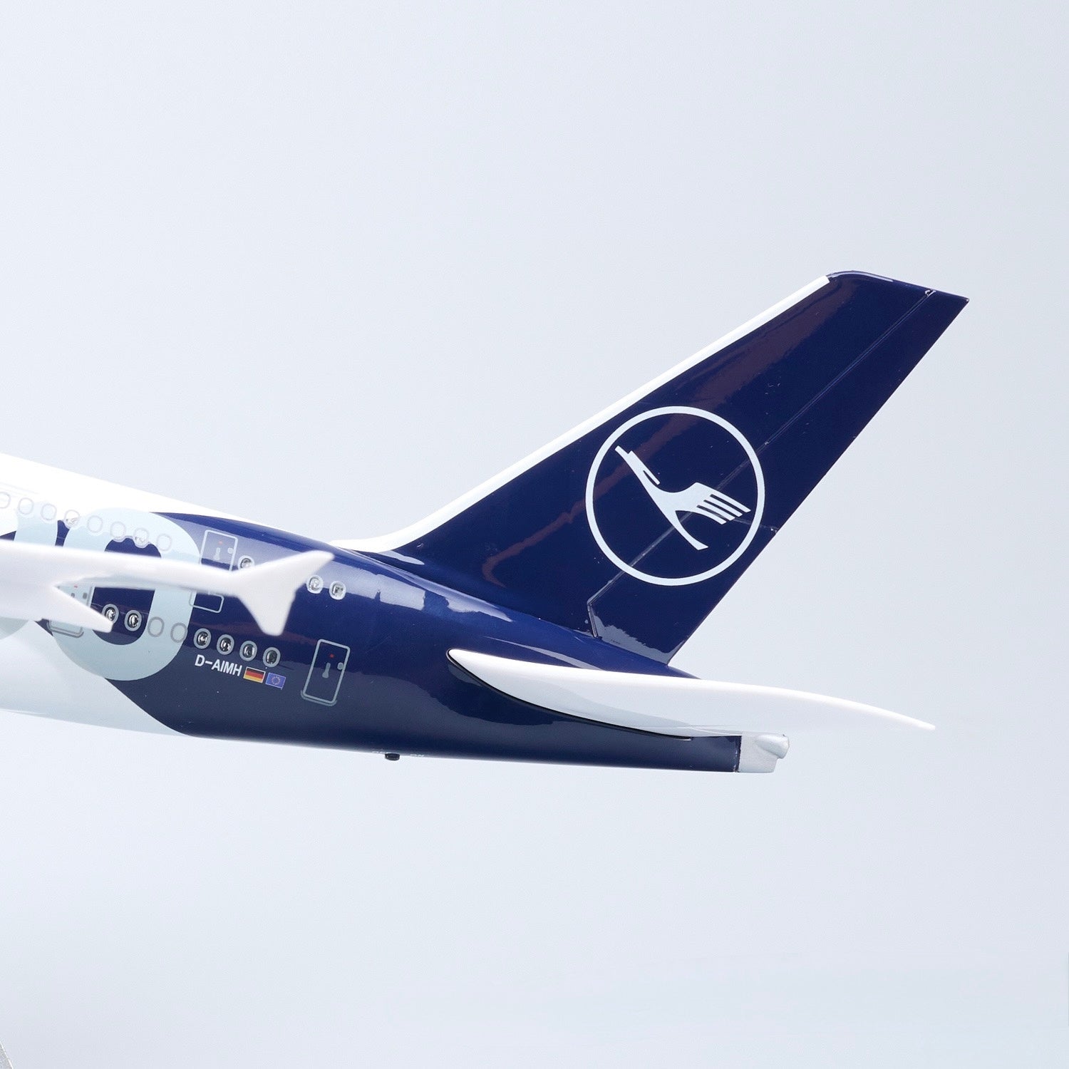 Airbus A380 Lufthansa 100 Years Commemorative – 1:160 Scale Model - Gallery 5