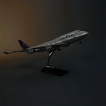 United Airlines Boeing 747-400 1:150 – 47 cm / 18.5 in – Opening Cabin Interior & LED Lights - Thumbnail 2