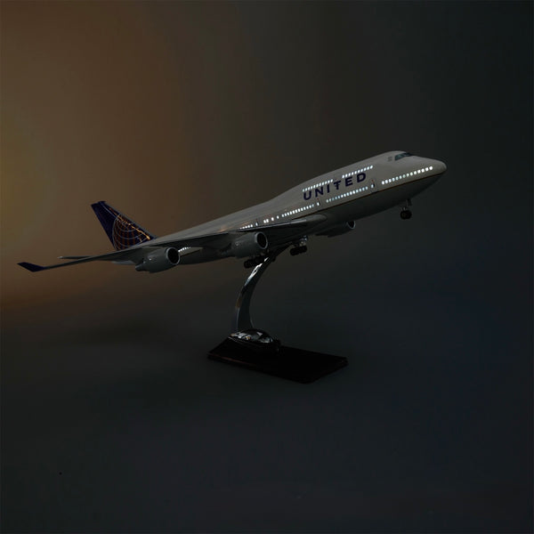 United Airlines Boeing 747-400 1:150 – 47 cm / 18.5 in – Opening Cabin Interior & LED Lights - Secondary