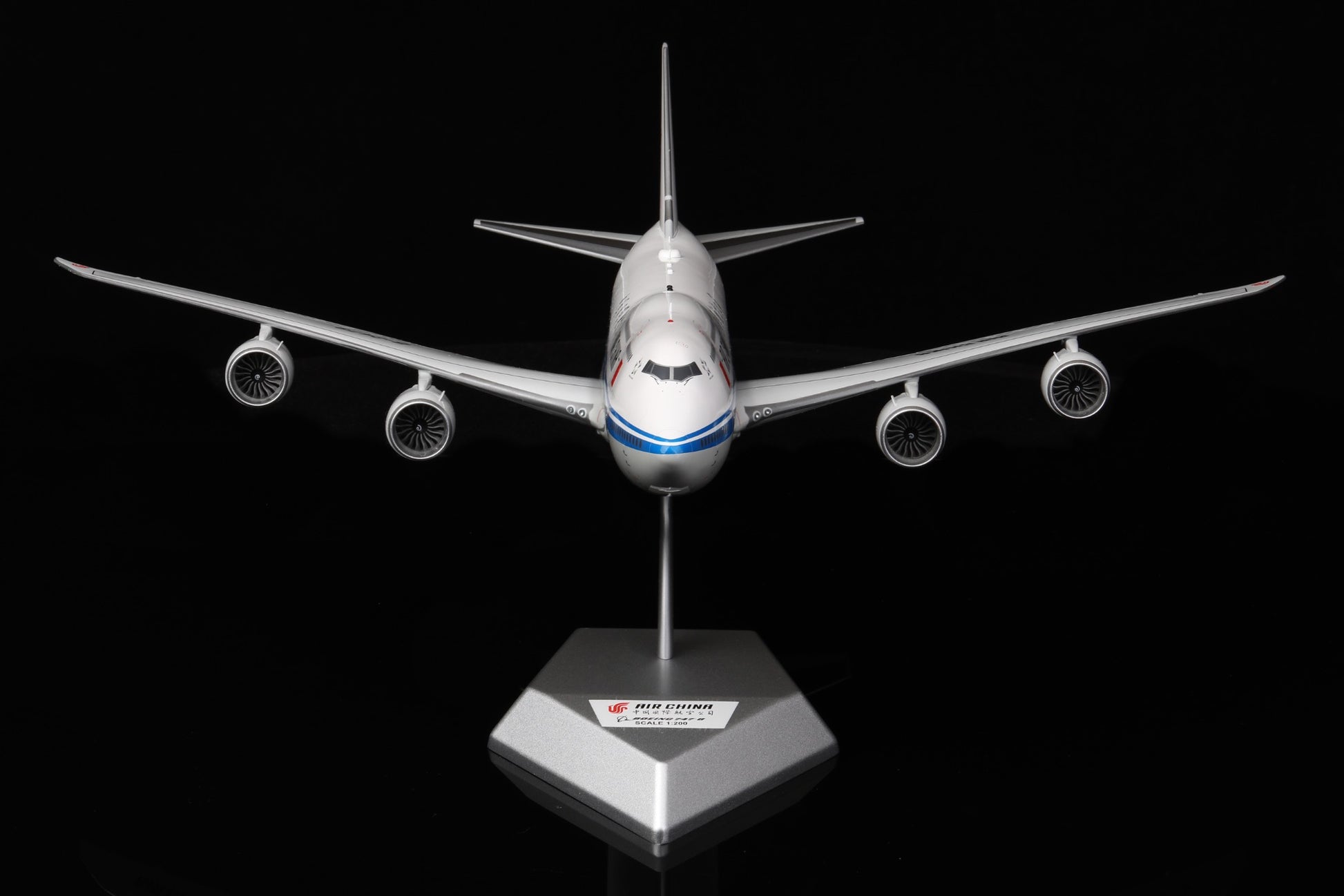 Air China Boeing 747-8 B-2479 – Scale 1:200 – SQ Wings – 38.14 cm