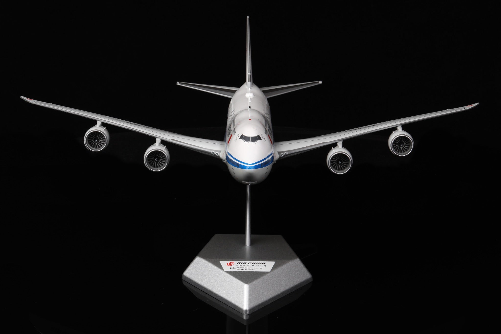 Air China Boeing 747-8 B-2479 – Scale 1:200 – SQ Wings – 38.14 cm