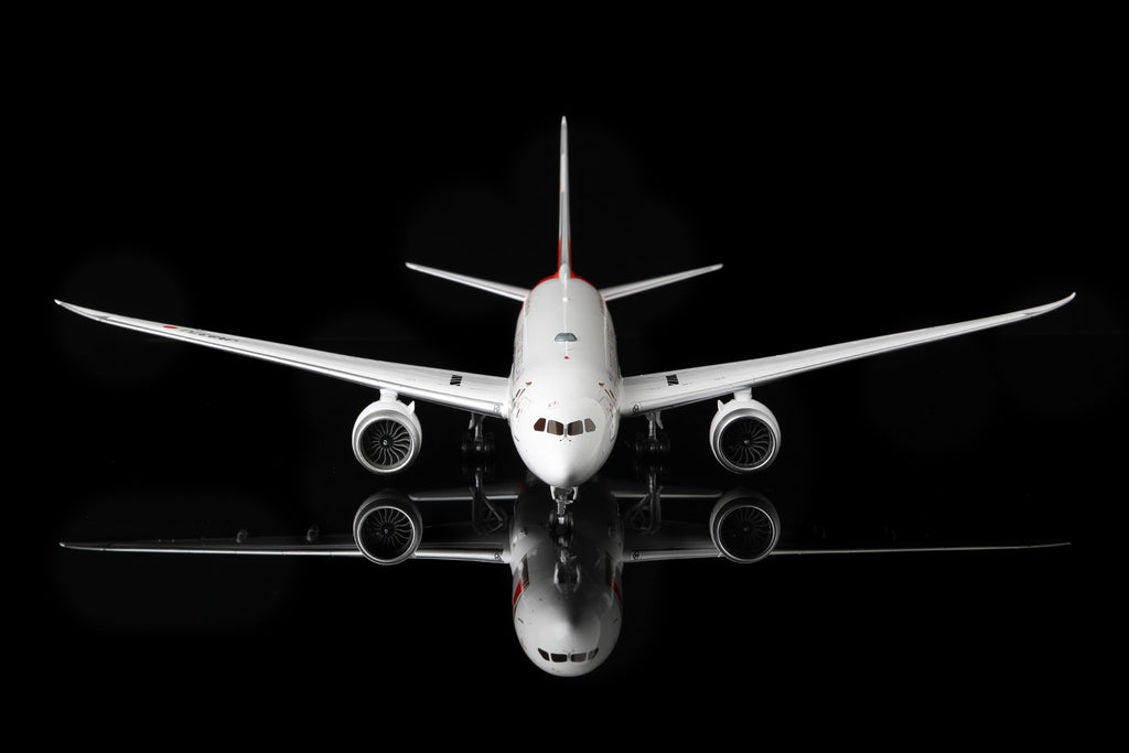 JAL B787-8 JA837J “Torch Relay” – Scale 1:200 – SQ Wings – 28.35 cm
