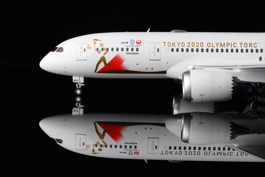 JAL B787-8 JA837J “Torch Relay” – Scale 1:200 – SQ Wings – 28.35 cm