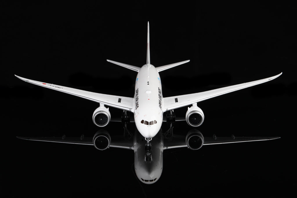 JAL B787-8 JA837J "Doraemon Jet" – Scale 1:200 – SQ Wings – 28.35 cm