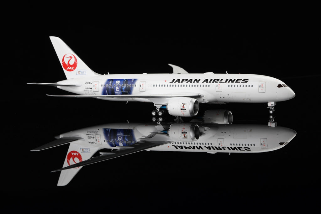 Japan Airlines Boeing 787-8 JA841J “Spirit of Victory” – Scale 1:200 – SQ Wings – 28.35 cm