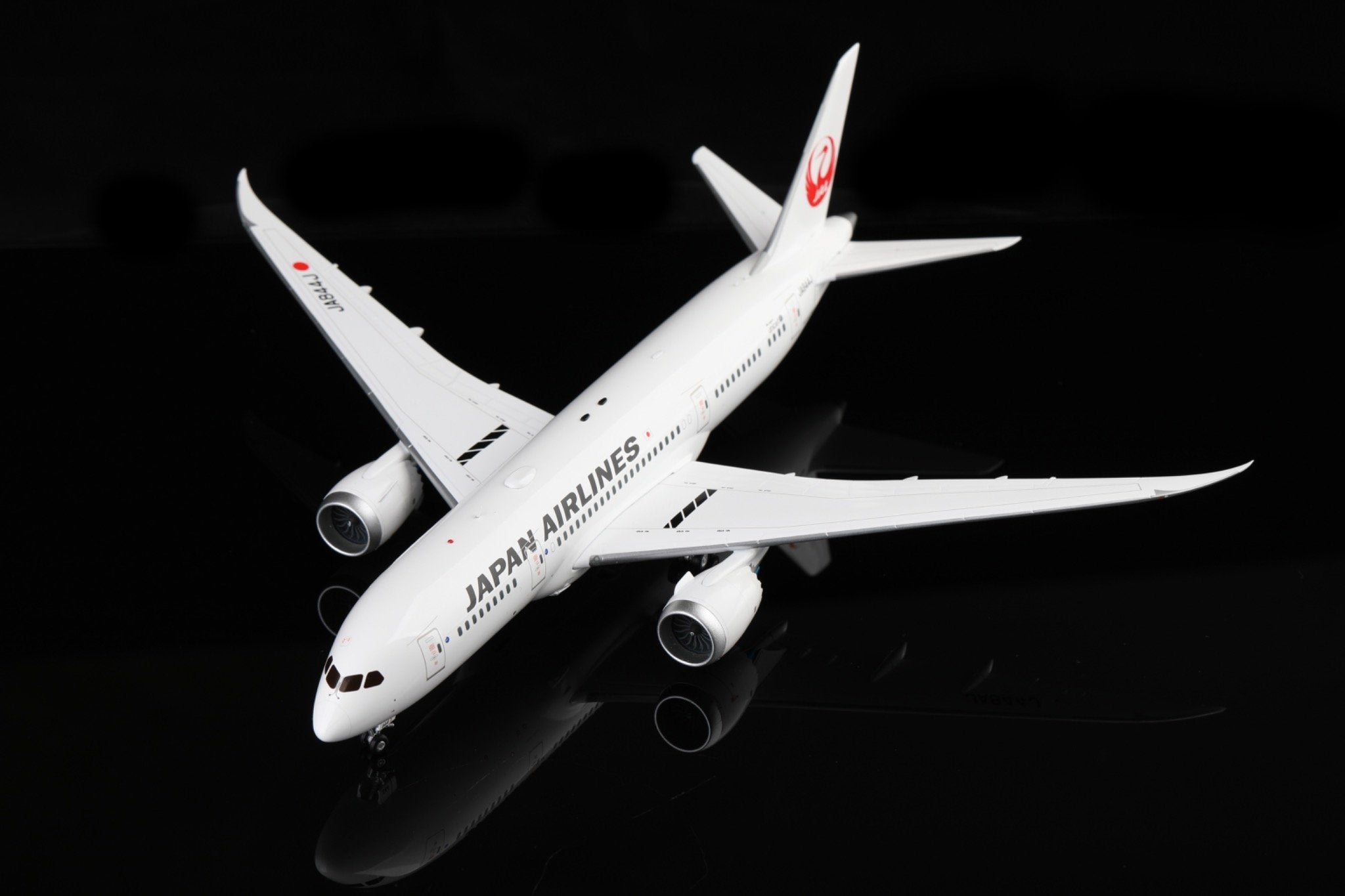 Japan Airlines Boeing 787-8 JA844J – Scale 1:200 – SQ Wings
