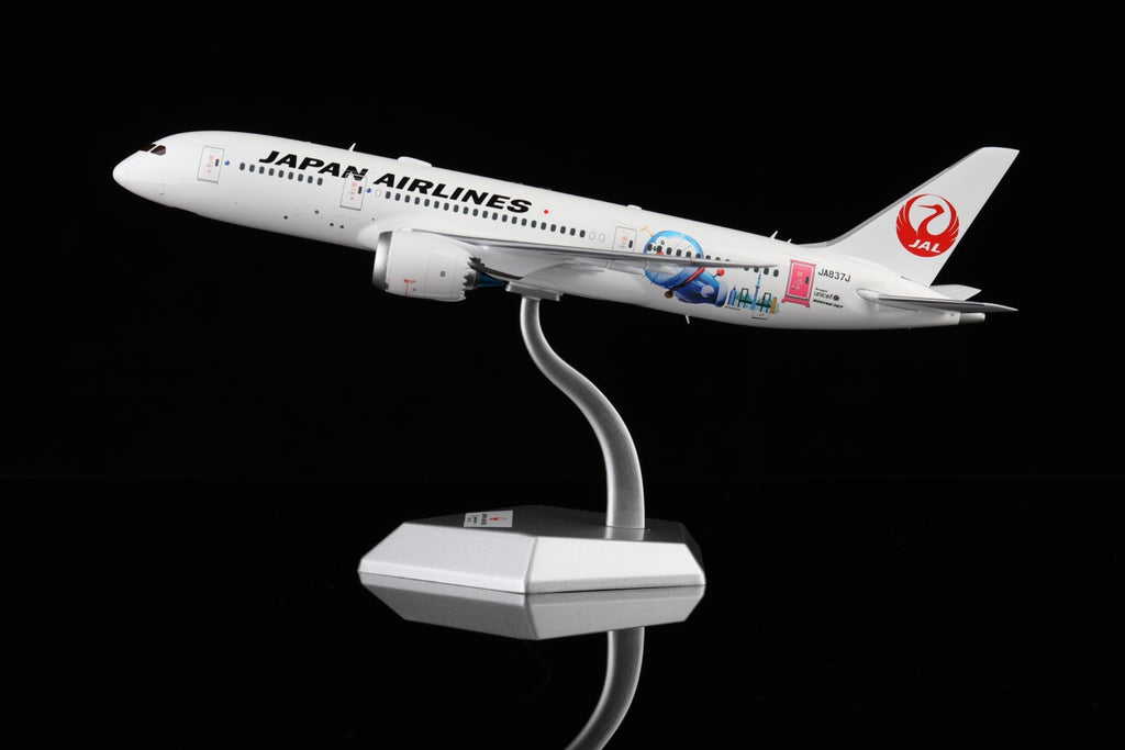 JAL B787-8 JA837J "Doraemon Jet" – Scale 1:200 – SQ Wings – 28.35 cm