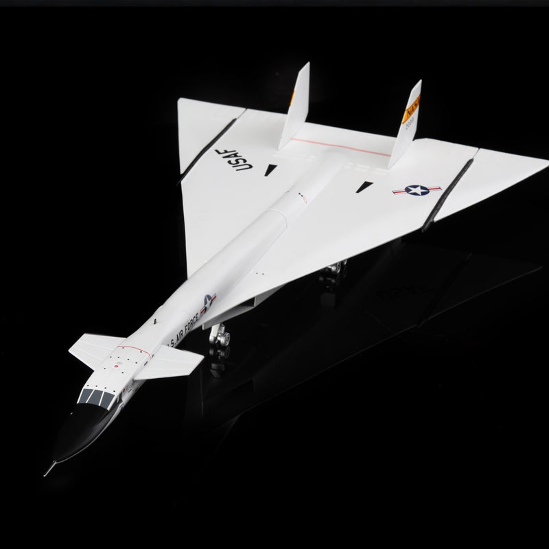 USF Valkyrie XB-70 BOMBER AIRPLANE MODEL NASA - L:29.87cm - Scale 1/200 - Image 6