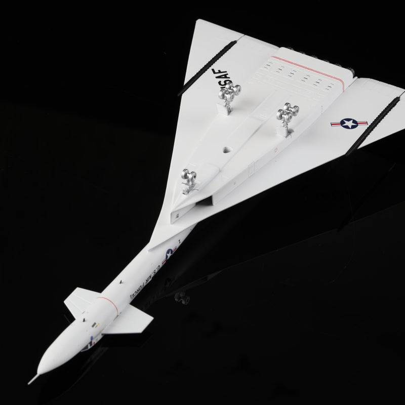 USF Valkyrie XB-70 BOMBER AIRPLANE MODEL NASA - L:29.87cm - Scale 1/200 - Image 8