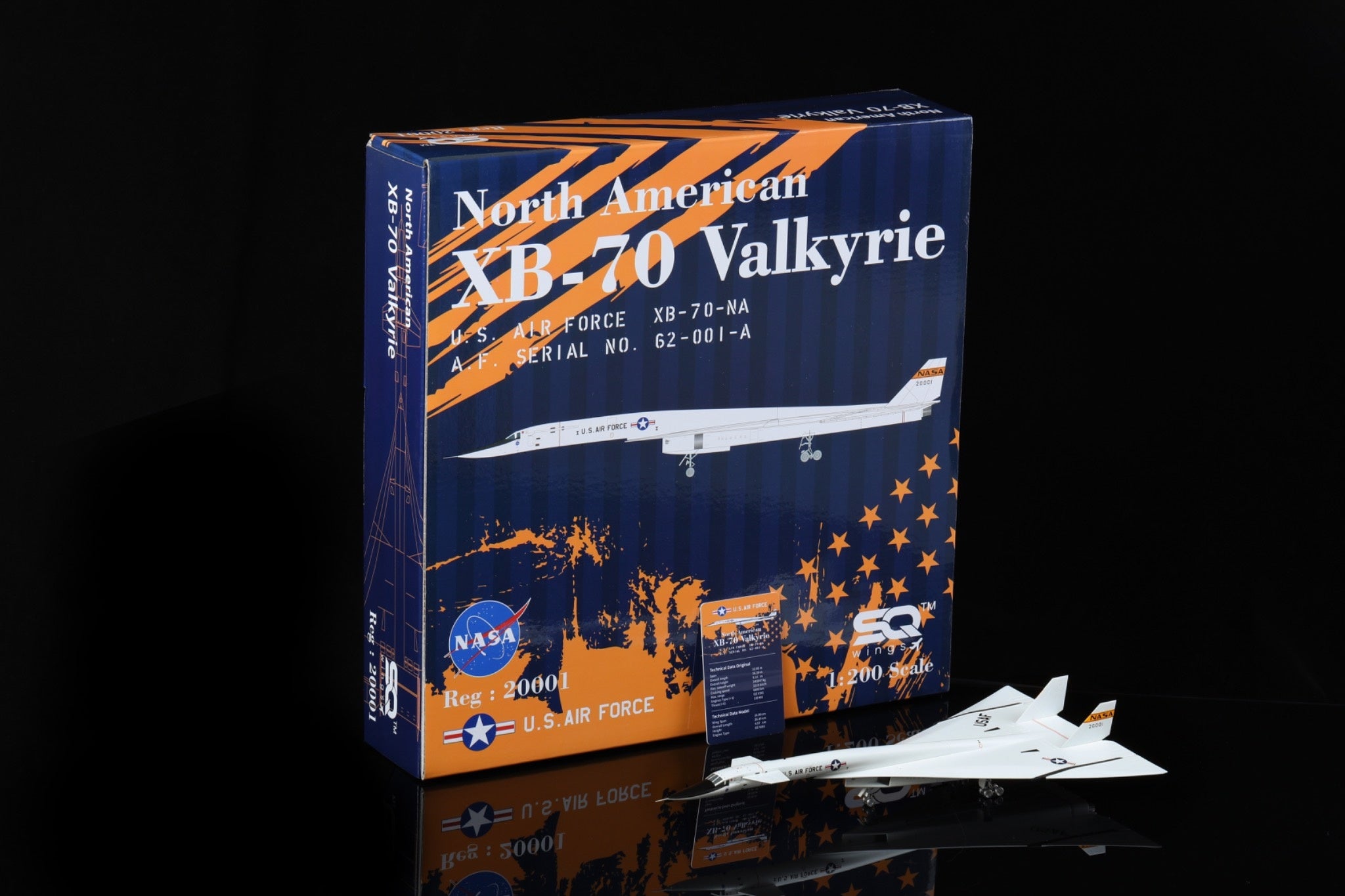 USF Valkyrie XB-70 BOMBER AIRPLANE MODEL NASA - L:29.87cm - Scale 1/200