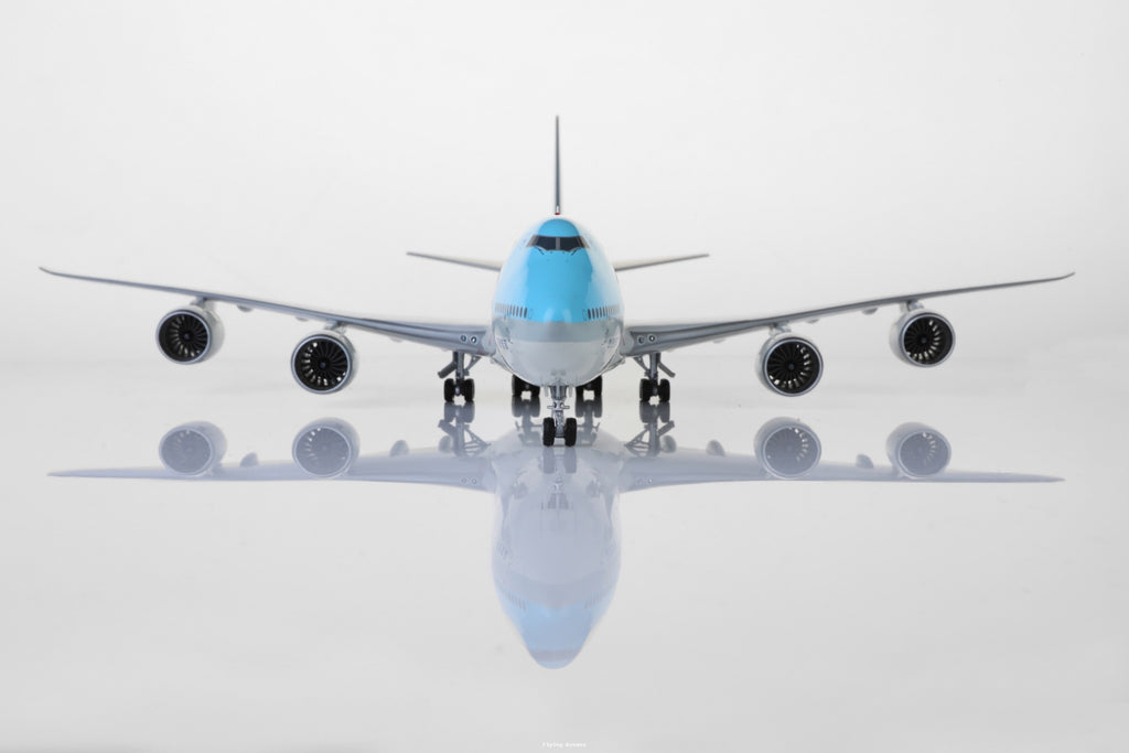 Korean Air B747-8 HL7633 “Beyond Excellence” - L:38.15cm –  1/200 Scale